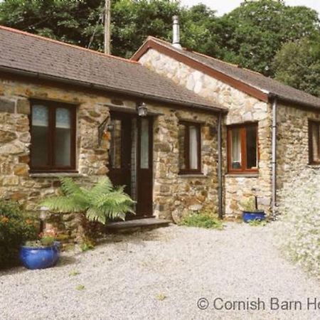 The Snug At Cornish Barn Holidays Truro Exteriör bild